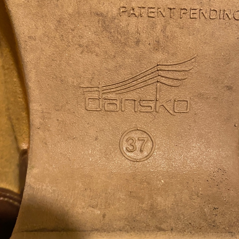 Dansko Tan and Brown Leather clogs - Picture 5 of 8